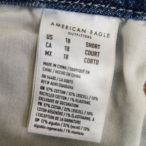 AMERICAN EAGLE Curvy '90s Bootcut Jeans Split Hem Seam Light Wash SZ 18S Short - Picture 10 of 14